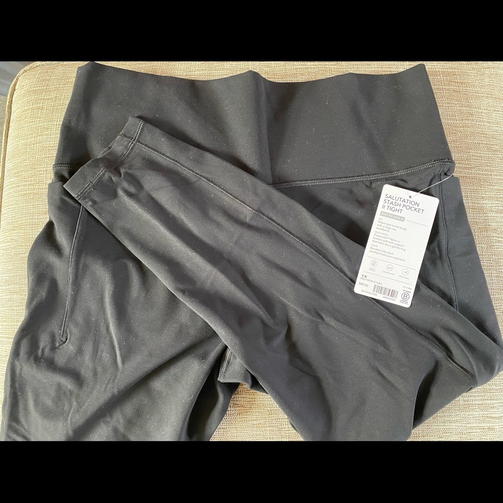 Athleta NWT Salutation Stash Pocket II Tight-Black Sz 1X